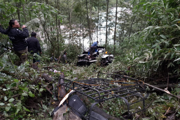 ब्रेकिंगः  सिक्किम में बड़ी सड़क दुर्घटना, मौके पर ही 5 लोगों की मौत