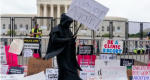 बड़ा फैसला : अमेरिकी सुप्रीम कोर्ट ने गर्भपात के अधिकार को किया खत्म