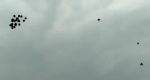 पीएम मोदी के चॉपर के पास कांग्रेस कार्यकर्ता ने उड़ाए काले गुब्बारे