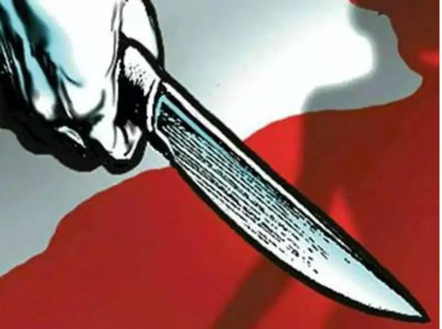बर्दवान : दिन-दहाड़े नाबालिग छात्रा के पेट पर चाकू रखकर अपहरण का प्रयास
