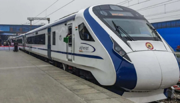 खुशखबरी ! वंदे भारत एक्सप्रेस ट्रेन में यात्रियों के सुविधाओं में होगा और इजाफा