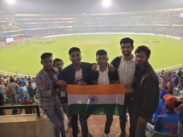 रायपुर वनडे में टीम इंडिया की शानदार जीत पर झूम उठे क्रिकेट प्रेमी