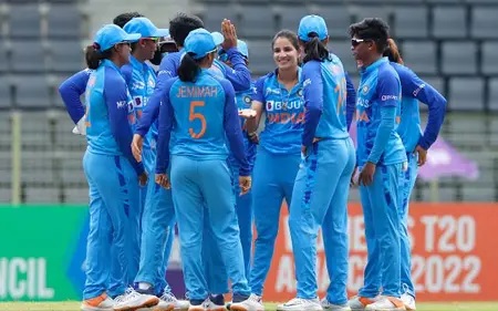 महिला टी-20 ट्राई सीरीज : टीम इंडिया ने दक्षिण अफ्रीका को 27 रन से हराया