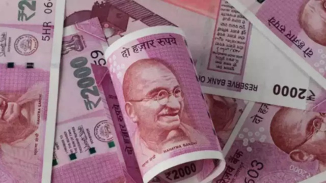 2000 Rs Note Exchange: बदलने हैं 2000 रुपये वाले नोट? बेफिक्र रहें… अब…