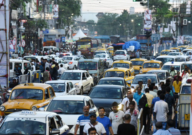 Eid E Milad Traffic Jam : आज महानगर के कुछ हिस्सों में थम गई थी ट्रैफिक की रफ्तार