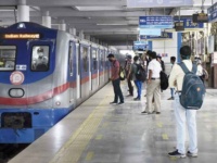 Gandhi Jayanti Metro Services : कल करने वाले हैं मेट्रो से सफर तो ये खबर है आपके लिए …