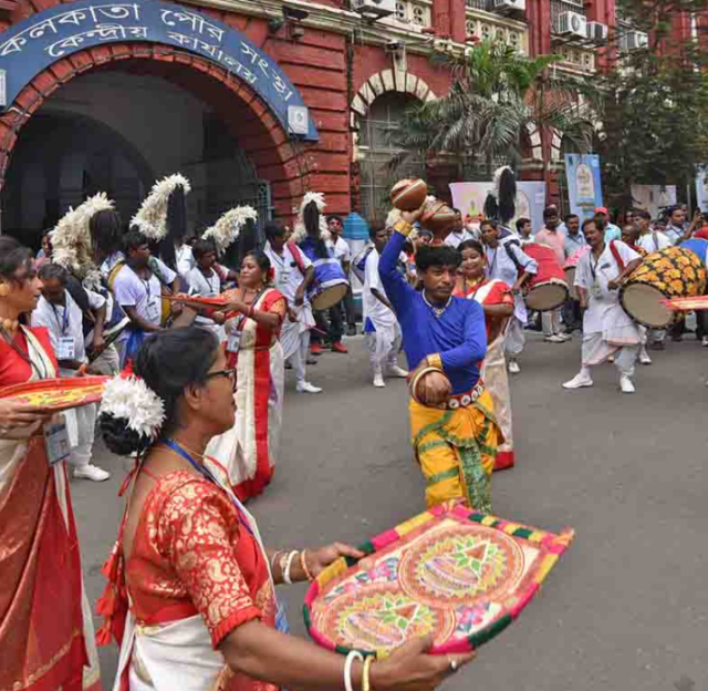 Durga Puja 2023 : अब दर्शक करेंगे कोलकाता के सर्वश्रेष्ठ पूजा पंडाल का चयन